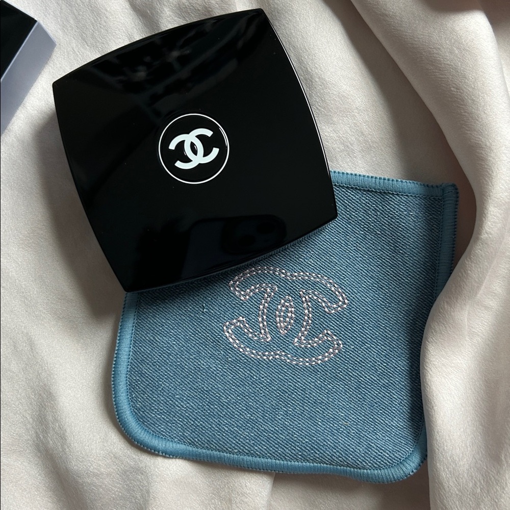 Chanel denim collection illuminating powder